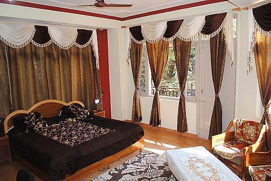 Hotel Misty Woods Dharamshala Eksteriør billede